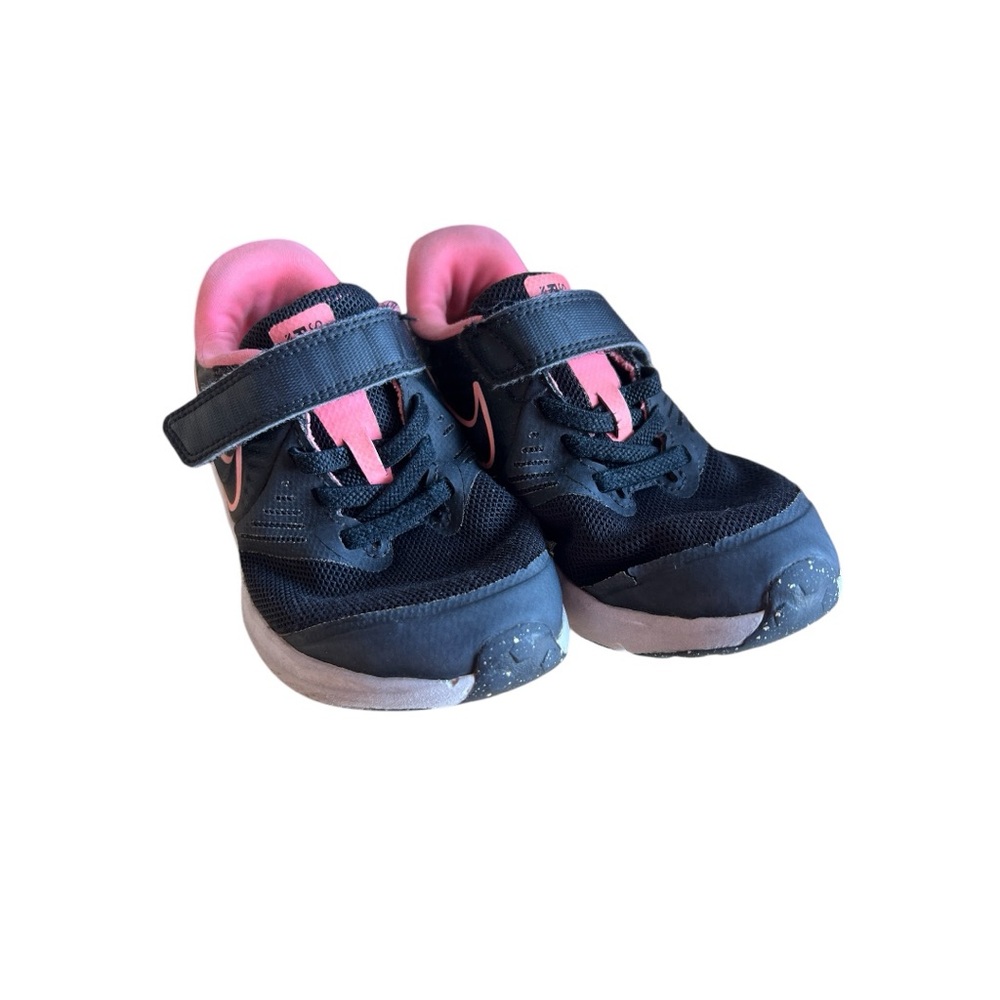 Nike Star Runner Girls 10.5C Black and Pink